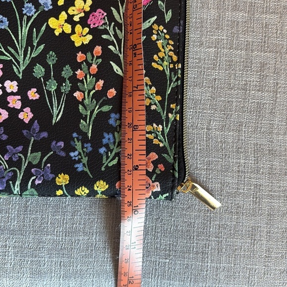 DAY DESIGNER Floral Zipper Pouch or Clutch - Picture 8 of 10